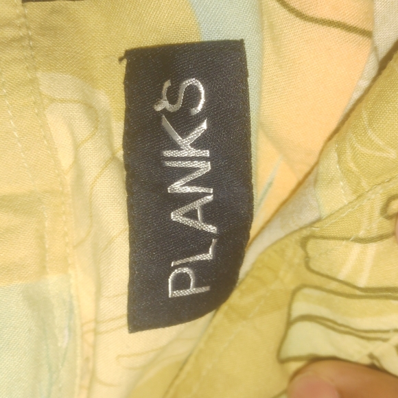 PLANKS ⭐️ Hawaiian Print Shirt - Picture 7 of 7